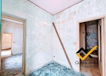 Foto 3 - Casa indipendente Via Santi Elena e Costantino, Aci Catena - foto 3