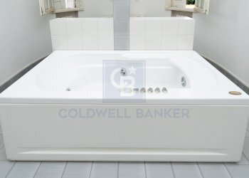 BAGNO - Villa Via Salvo D'Acquisto
11, Gioia del Colle - foto 21