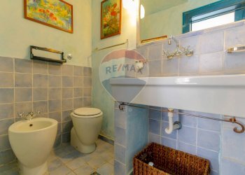 Bagno - Independent house Piazza San Anna
 
8, Giovinazzo - photo 14