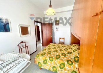 Camera / camera da letto - Three-room apartment Via Ernesto Tentori
 
1, Duno - photo 5