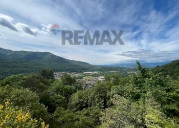 Vista delle montagne - Three-room apartment Via Ernesto Tentori
 
1, Duno - photo 12