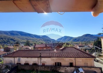 Vista delle montagne - Trilocale Via Filippini
 
22, Cugliate-Fabiasco - foto 2