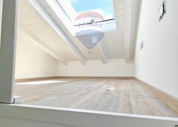 Dettagli - Villa a Schiera Via Cascine
 
10, Montegrino Valtravaglia - foto 14