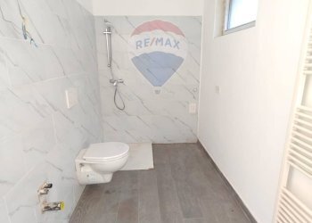 Bagno - Villa a Schiera Via Cascine
 
10, Montegrino Valtravaglia - foto 17