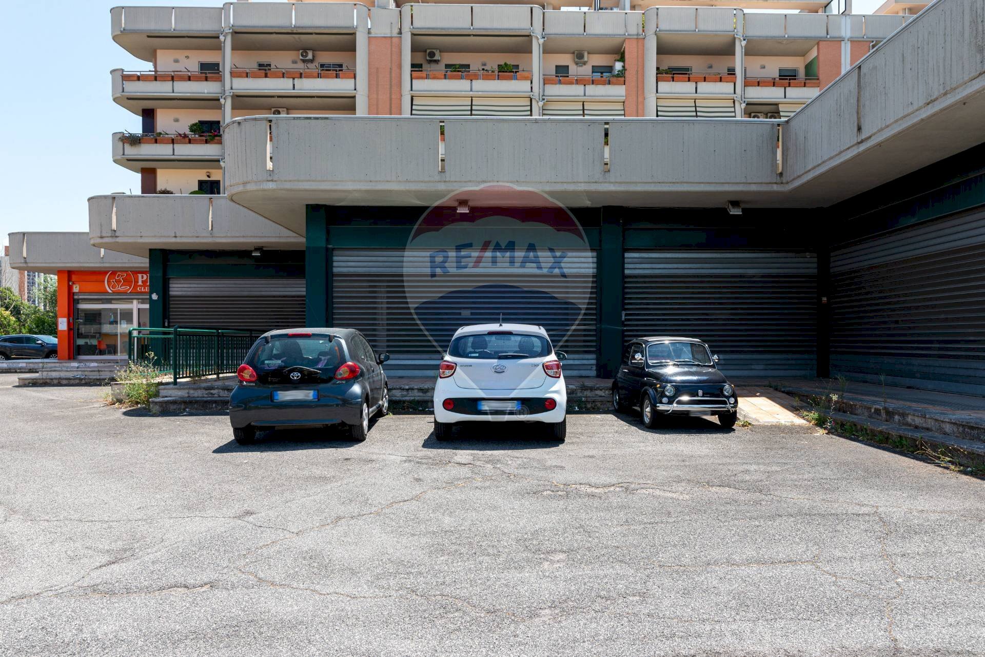 Edificio all\'aperto - Locale Commerciale Via Salaria
 
219 B, Monterotondo - foto 3