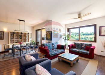 Sala da pranzo - Villa Valle Ioro, Castelnuovo di Porto - foto 9