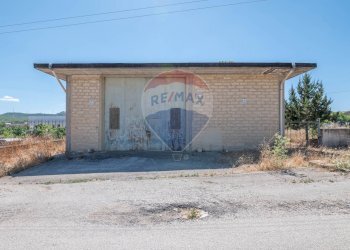 Casa all\'aperto - Magazzino via Magellano
 
14, Grammichele - foto 2