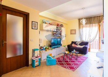 Soggiorno - Trilocale via Leonardo da Vinci
 
56 A, Acireale - foto 7