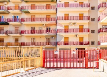 Edificio all\'aperto - Trilocale via Leonardo da Vinci
 
56 A, Acireale - foto 30