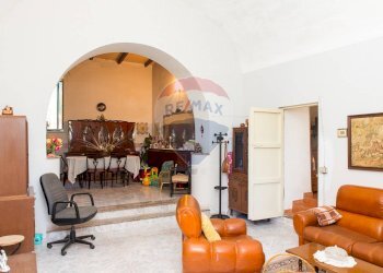 Soggiorno - Villa contrada valle giumarra, Niscemi - photo 13