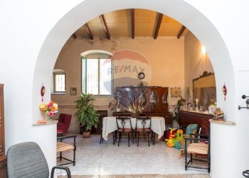 Sala da pranzo - Villa contrada valle giumarra, Niscemi - photo 14