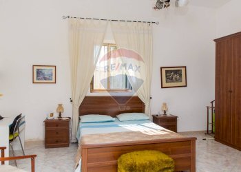 Camera / camera da letto - Villa contrada valle giumarra, Niscemi - photo 24