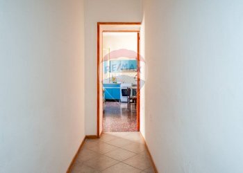 Hall / corridoio - Quadrilocale Via Grioli
 
29, Villafranca Tirrena - foto 21