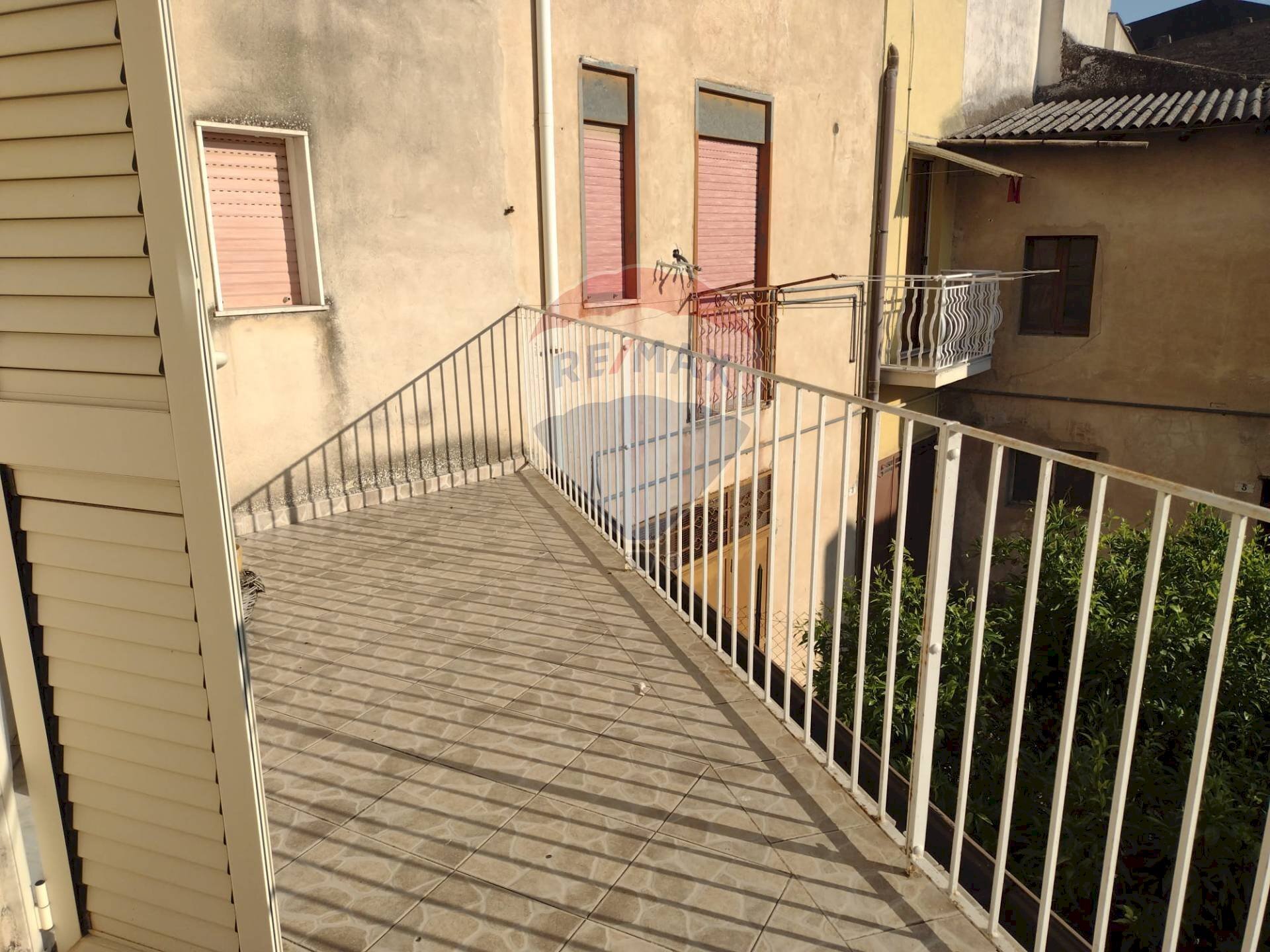 Balcone - Casa indipendente Via Toniolo ang. Via Della Libertà
 
5, Mirabella Imbaccari - foto 2