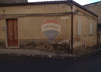 Casa all\'aperto - Casa indipendente Via Toniolo ang. Via Della Libertà
 
5, Mirabella Imbaccari - foto 10