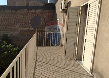 Balcone - Casa indipendente Via Toniolo ang. Via Della Libertà
 
5, Mirabella Imbaccari - foto 12