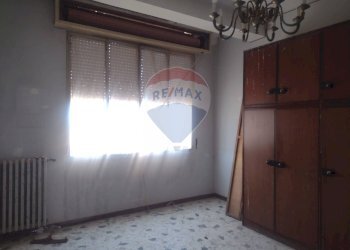 Camera / camera da letto - Quadrilocale Via G.ppe Alongi
 
5, Mirabella Imbaccari - foto 6