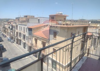 Balcone - Quadrilocale Via G.ppe Alongi
 
5, Mirabella Imbaccari - foto 12