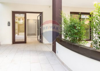 Ricezione / Lobby - Appartamento via Principe di Piemonte
 
52, Casoria - foto 4