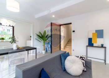 Soggiorno - Appartamento via Principe di Piemonte
 
52, Casoria - foto 5