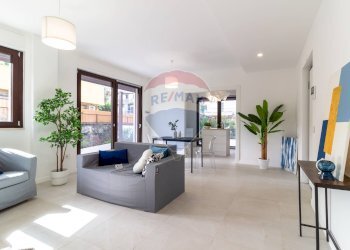 Sala da pranzo - Appartamento via Principe di Piemonte
 
52, Casoria - foto 10