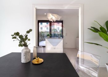 Sala da pranzo - Appartamento via Principe di Piemonte
 
52, Casoria - foto 13