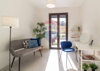 Soggiorno - Appartamento via Principe di Piemonte
 
52, Casoria - foto 24