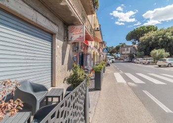 Edificio all\'aperto - Bar Tavola Calda - Fredda Via di Tarquinia, Canino - foto 4