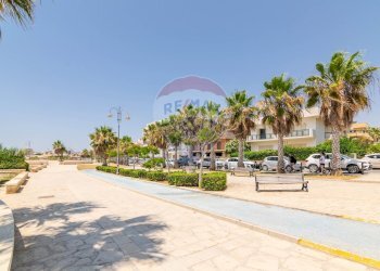 Edificio all\'aperto - Quadrilocale via Antares
 
5, Pozzallo - foto 1