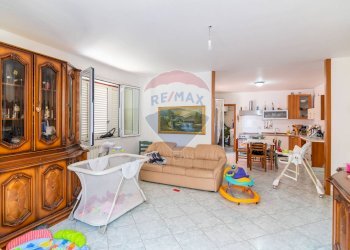 Sala da pranzo - Quadrilocale via Antares
 
5, Pozzallo - foto 11