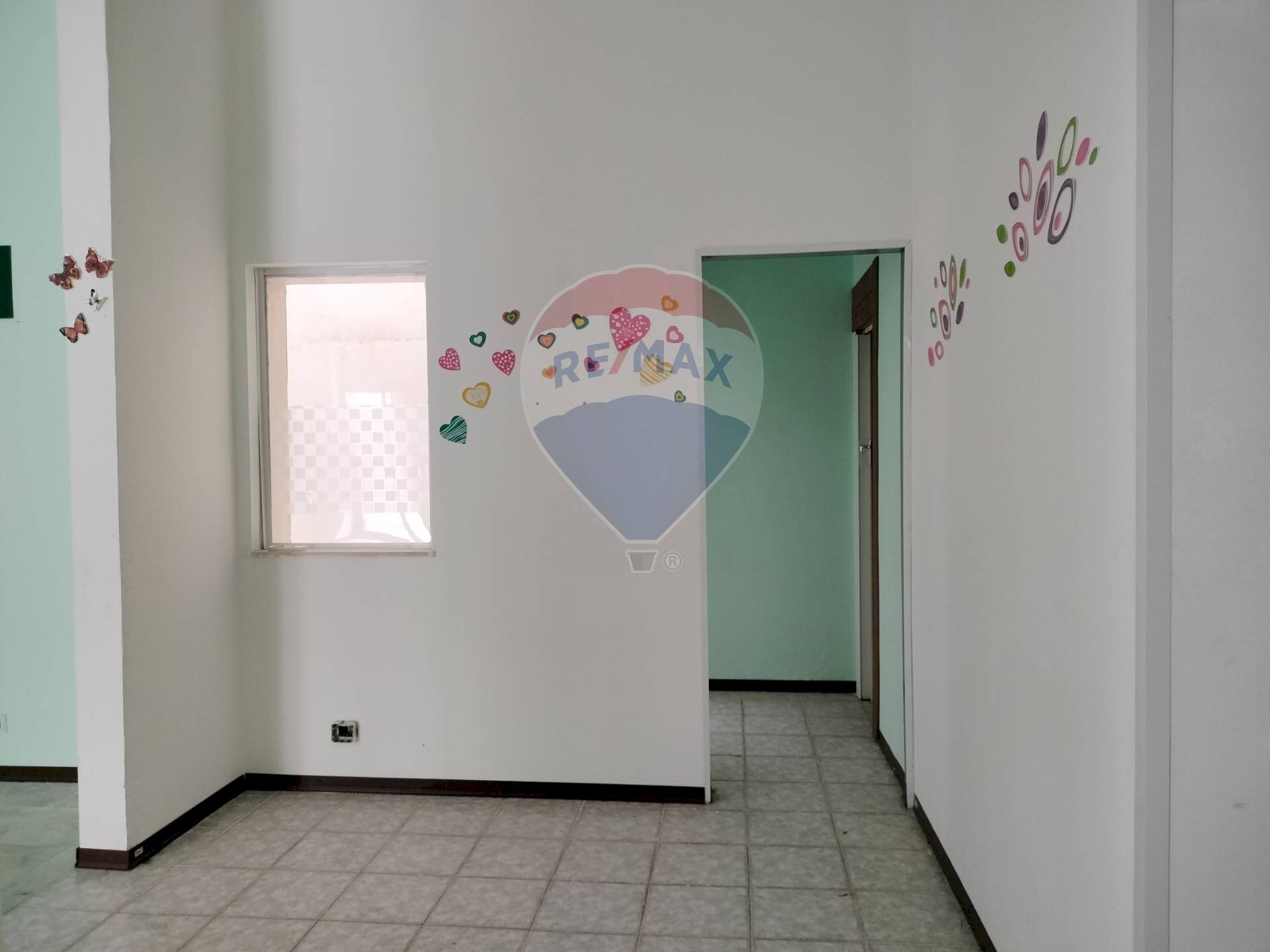 Stanza vuota - Locale Commerciale Adimonti
 
46, Ragusa - foto 2