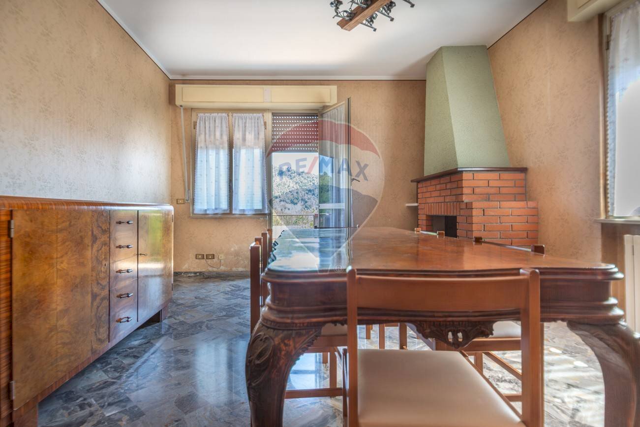 Sala da pranzo - Casa indipendente Via  Romanelli
 
39, Bisenti - foto 1