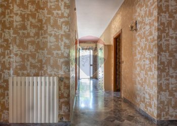 Hall / corridoio - Casa indipendente Via  Romanelli
 
39, Bisenti - foto 5