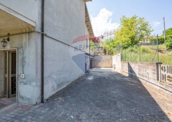 Terrazza - Casa indipendente Via  Romanelli
 
39, Bisenti - foto 27