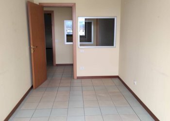 Foto 3 - Ufficio Via Sarzanese
 
90, Lucca - foto 3