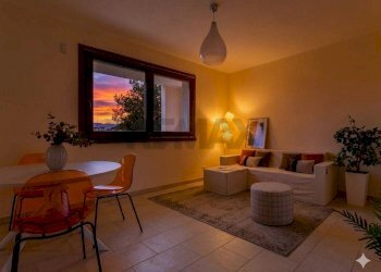 Sala da pranzo - Villa a Schiera Via Parigi
 
34, Cagliari - foto 1