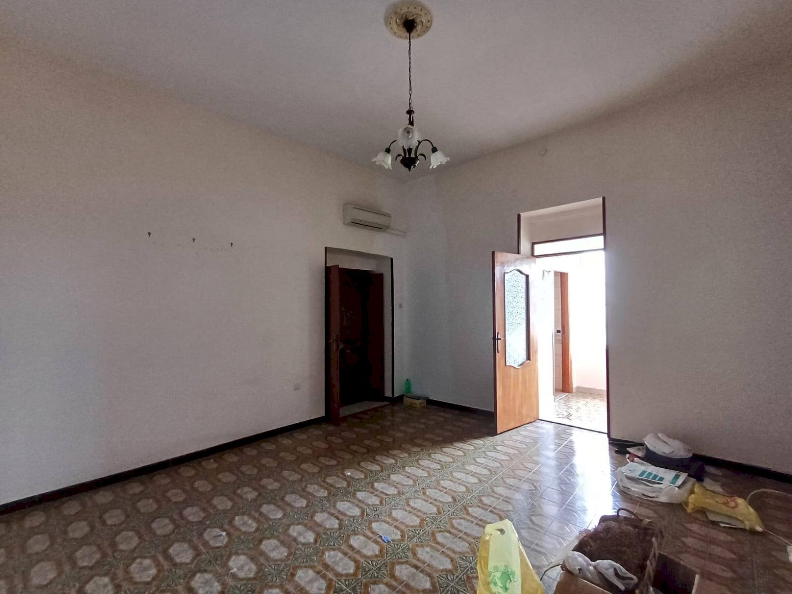 Foto 2 - Trilocale VIA MONTICELLI
 
60, Caserta - foto 2