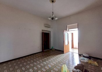 Foto 2 - Trilocale VIA MONTICELLI
 
60, Caserta - foto 2