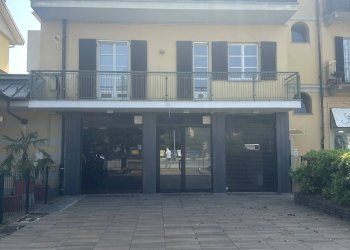 Foto 1 - Commercial Premises via marmora
 
16, Cuneo - photo 1