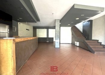 Foto 3 - Commercial Premises via marmora
 
16, Cuneo - photo 3
