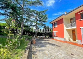 Cortile interno - Villa strada Pontestura, Casale Monferrato - foto 2