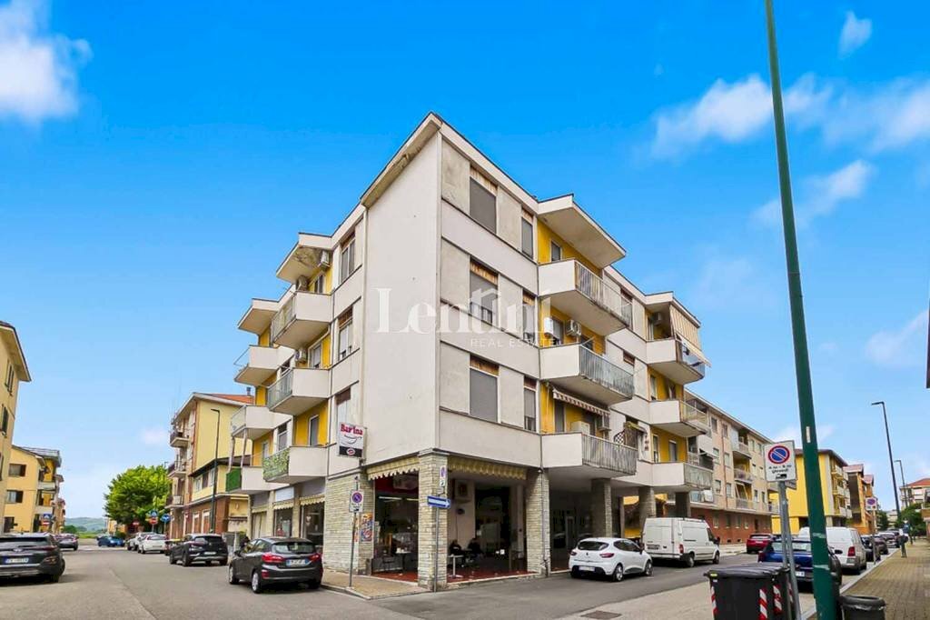 Facciata - Quadrilocale via Brigate Partigiane, 3, Casale Monferrato - foto 2