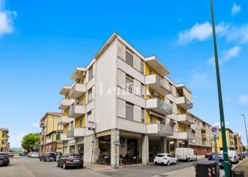 Facciata - Quadrilocale via Brigate Partigiane, 3, Casale Monferrato - foto 2