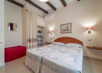 Camera da letto - Hotel via delle More, Quartucciu - foto 18
