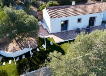 Facciata - Villa via dei Ginepri, Budoni - foto 4