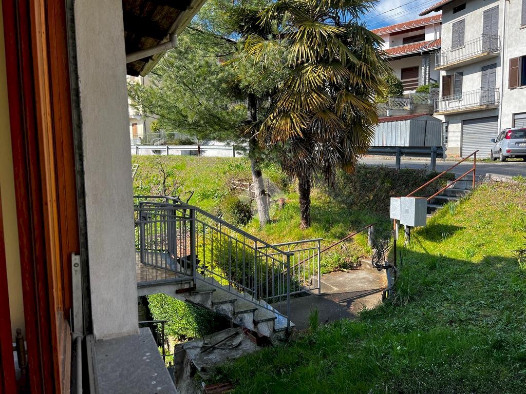 Casa semi indipendente Frazione Cerruti, Valdilana - foto 2