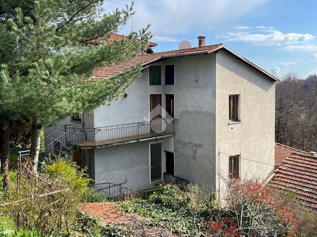 Casa semi indipendente Frazione Cerruti, Valdilana - foto 1