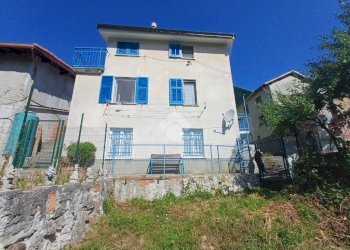 Semi-detached house Località Vigogna, Vobbia - photo 1