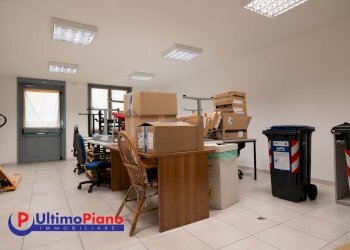 Ufficio Via Lavoratori Vittime Col du Mont 21, Aosta - foto 2