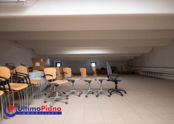 Ufficio Via Lavoratori Vittime Col du Mont 21, Aosta - foto 13